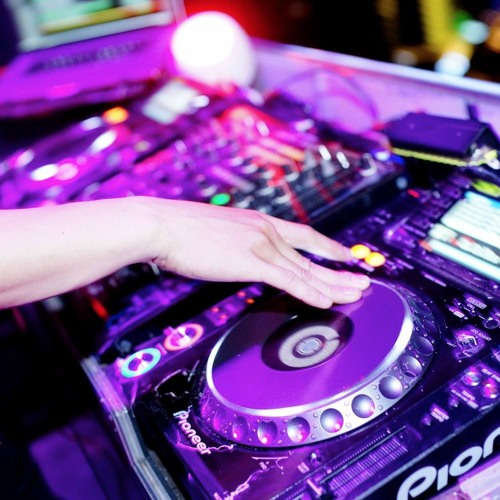 Nonstop Vinahouse Bước Qua Đời Nhau Lê Bảo Bình